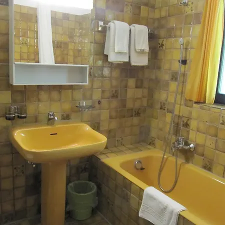 アパート Ferienwohnung Mit Aussicht Und Pool Gambarogno